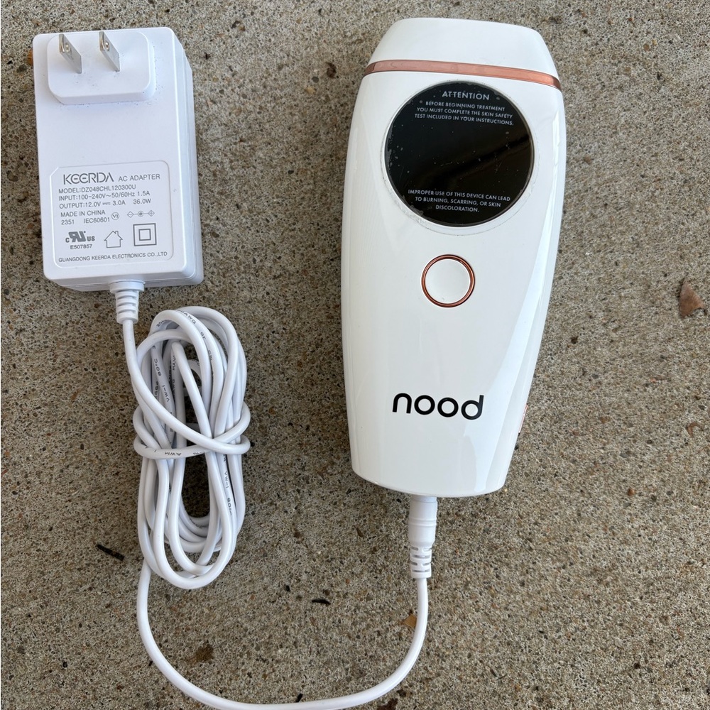 Nood The Flasher™ 2.0 Gloss White